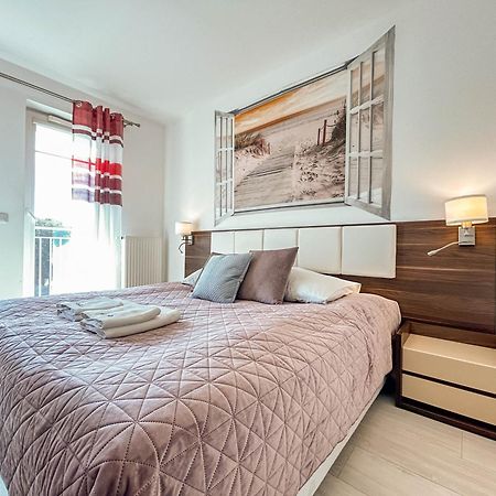 Apartamenty Na Wyspie - Aquamarina - Parking سفينويتشي المظهر الخارجي الصورة